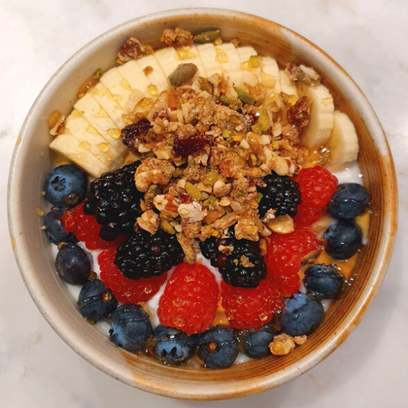 Yogurt & Granola